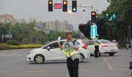 郑州爆料交警事件最新情况,真相大白，官方回应引关注